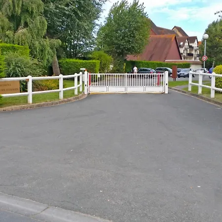 Fleur Marine-27 By Interhome *